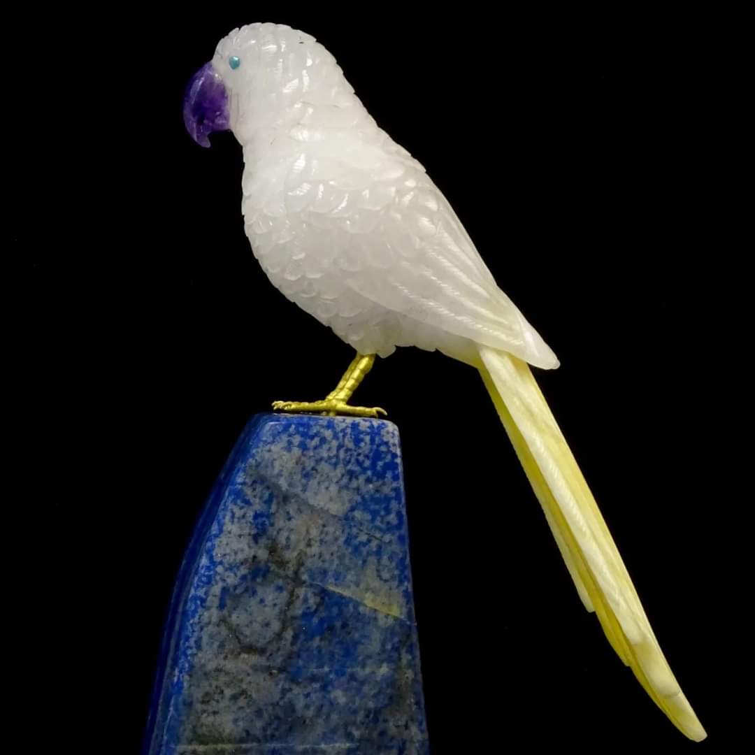 White Quartz Parrot on Lapis Lazuli